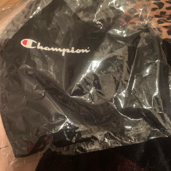 Mask New!! - Picture 1 of 1